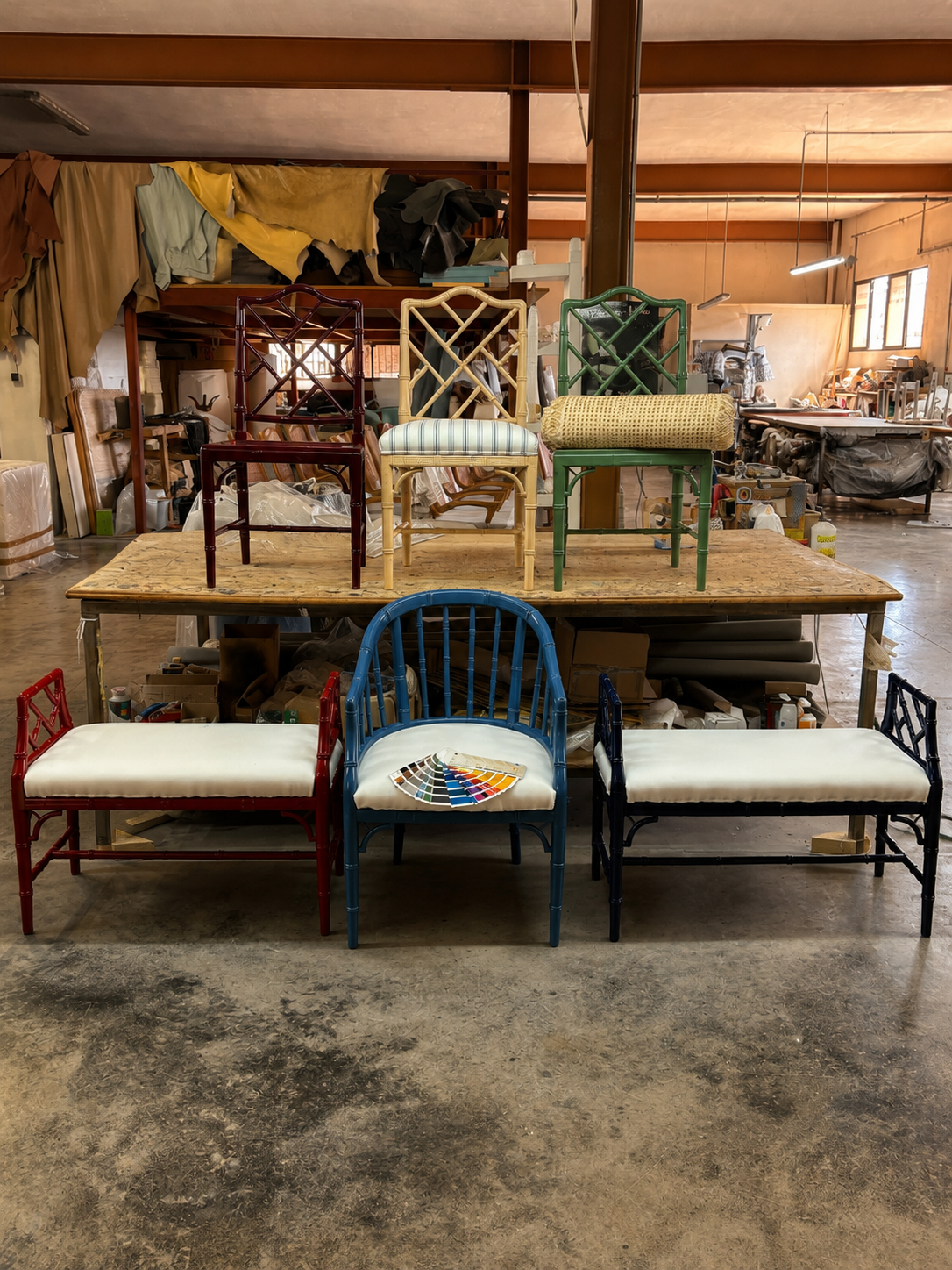 Sillas Chippendale en el taller de Tapizados Burmar